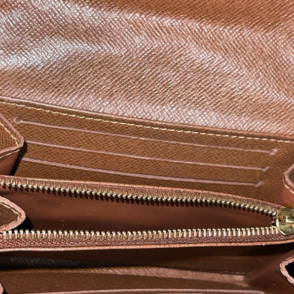 Monogram Etoile Compact Wallet - Picture 5 of 6